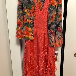 Interchangeable dress! Wear 6 different ways